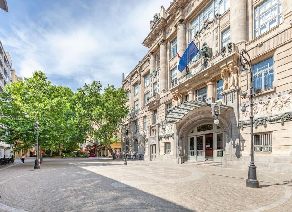 Liszt Ferenc Square Panorama Apt Budapesta Exterior foto